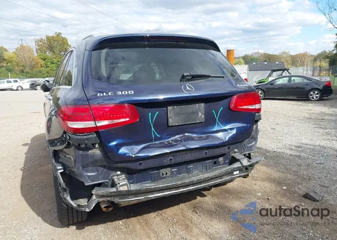 2016 Mercedes-Benz Glc 300 4Matic z USA, uszkodzony, nr VIN WDC0G4KB1GF069671